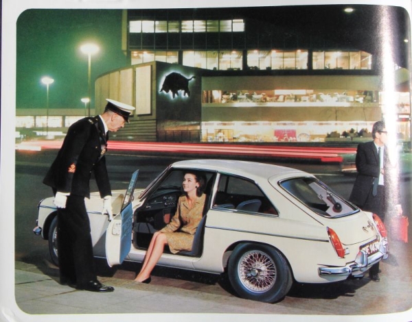 MG B GT Gran Turismo Coupe Modelprogram 1966 Carbrochure (3125)
